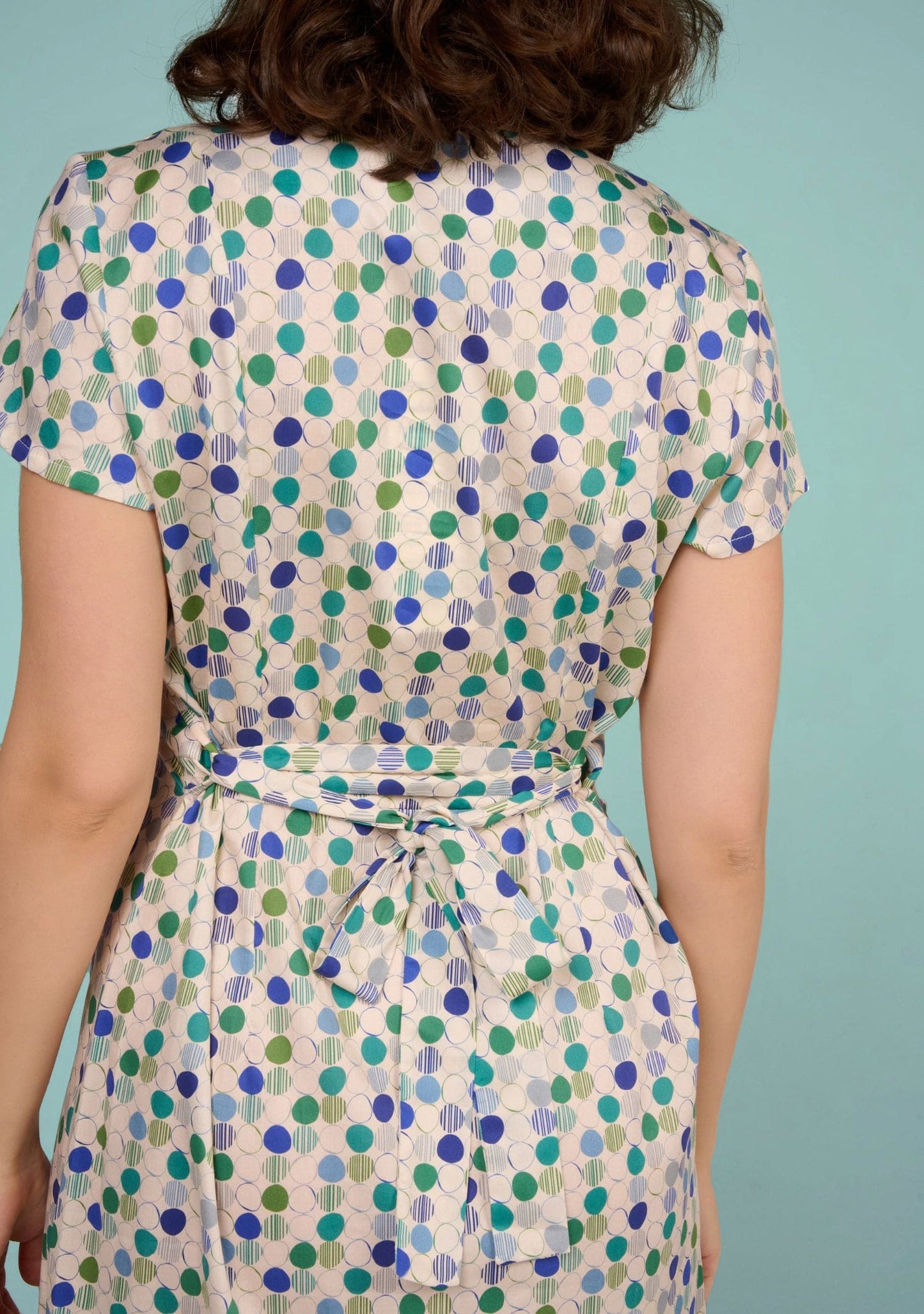 ROBE ROMANE ROND MULTIBLEU