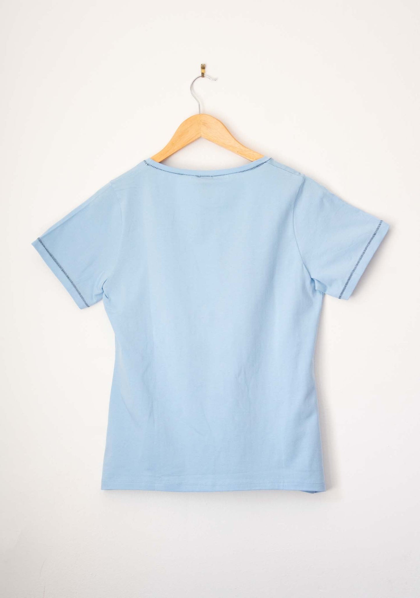 T-SHIRT COL V EN COTON CIEL