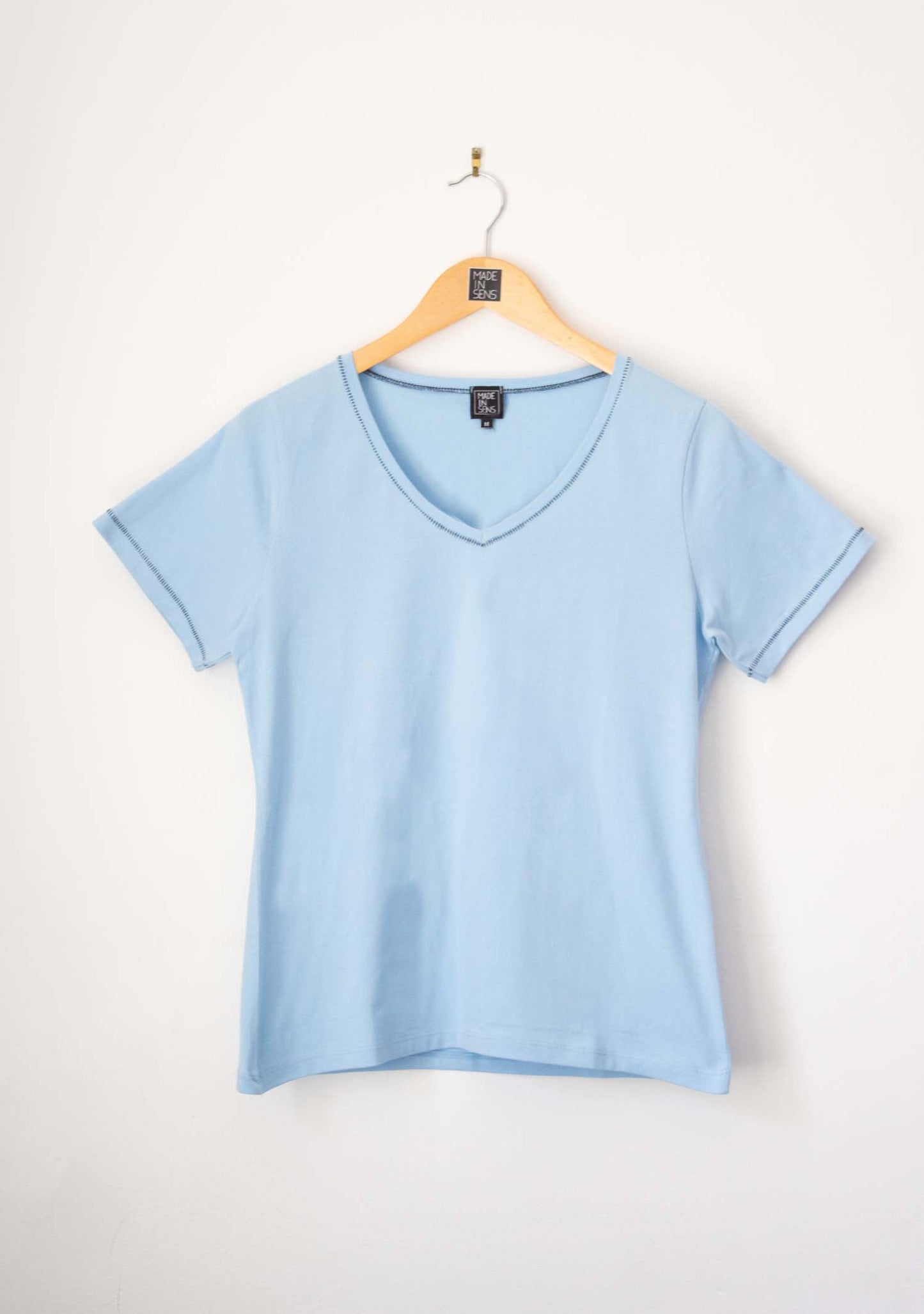 T-SHIRT COL V EN COTON CIEL
