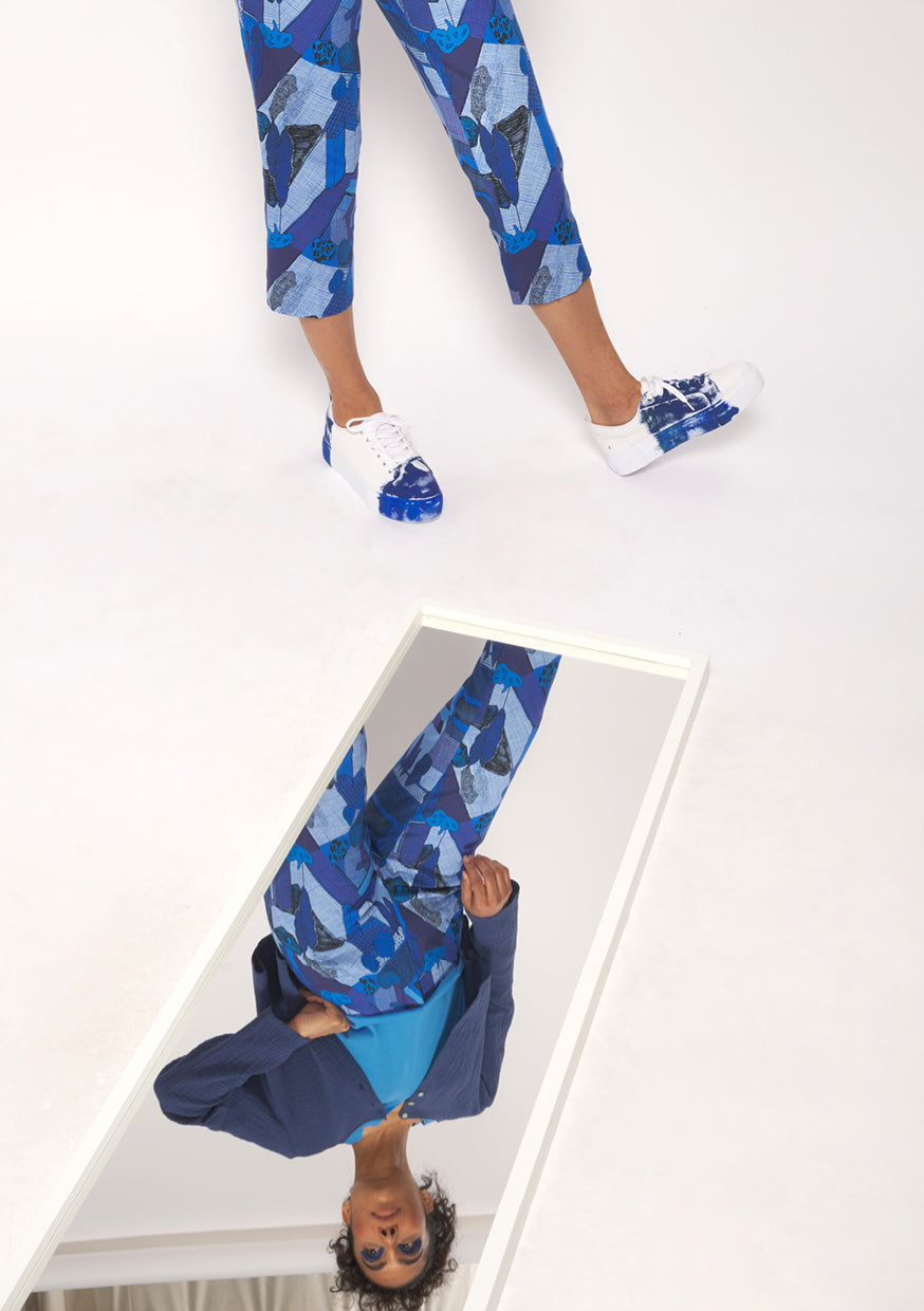 PANTALON DROIT IMPRIMÉ ARCHI BLEU