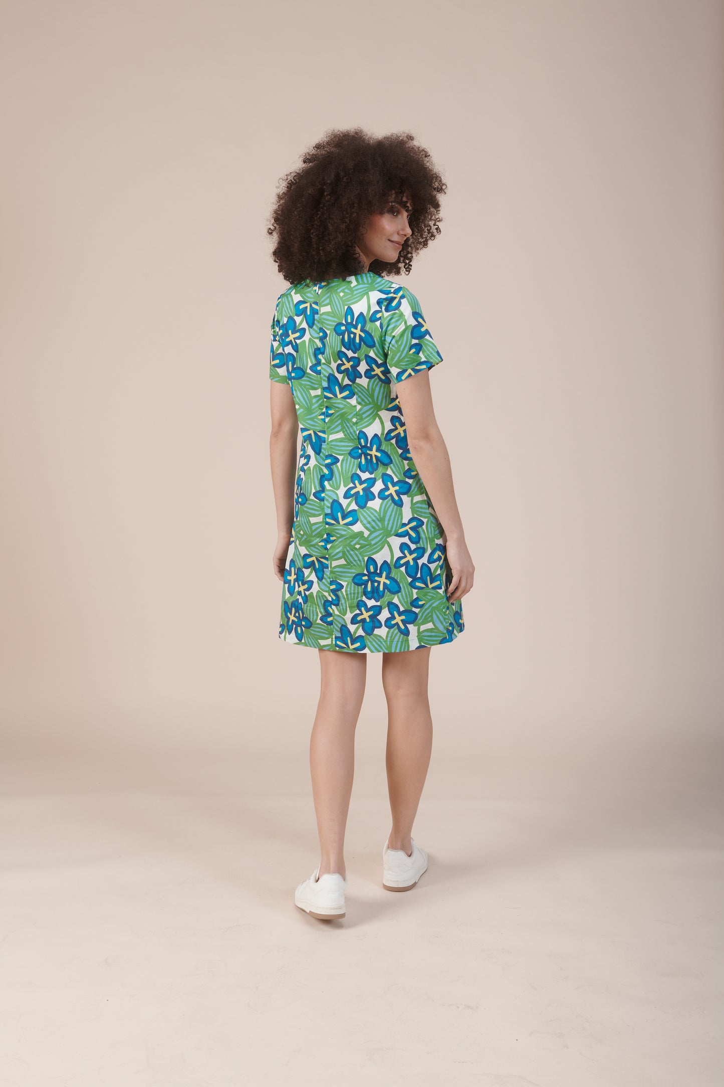 ROBE ROUGE BOSQUET VERT