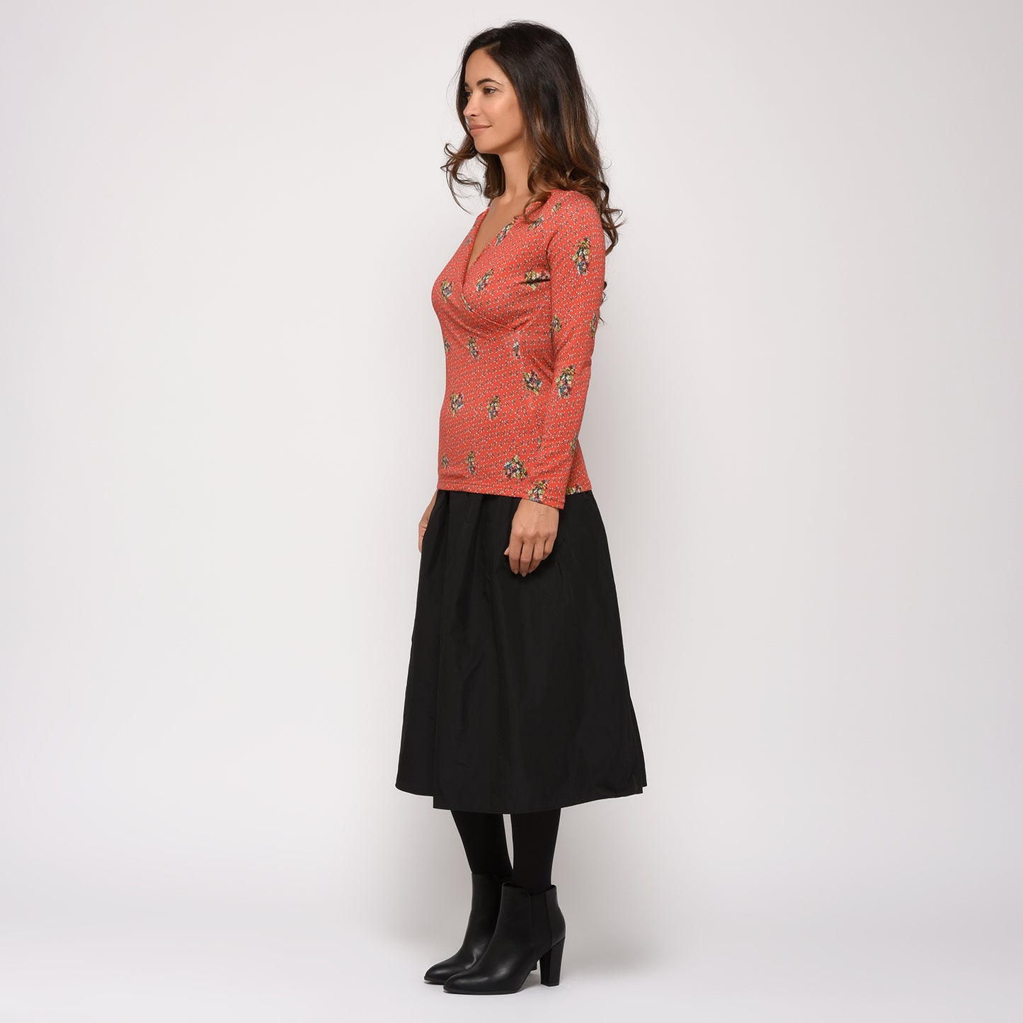 CACHE CŒUR EN MAILLE IMPRIME ORANGE PETITES FLEURS