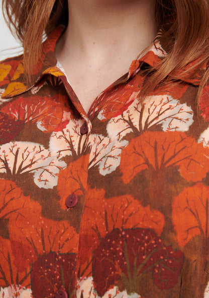 CHEMISE CINTRÉE MOTIF ARBRE