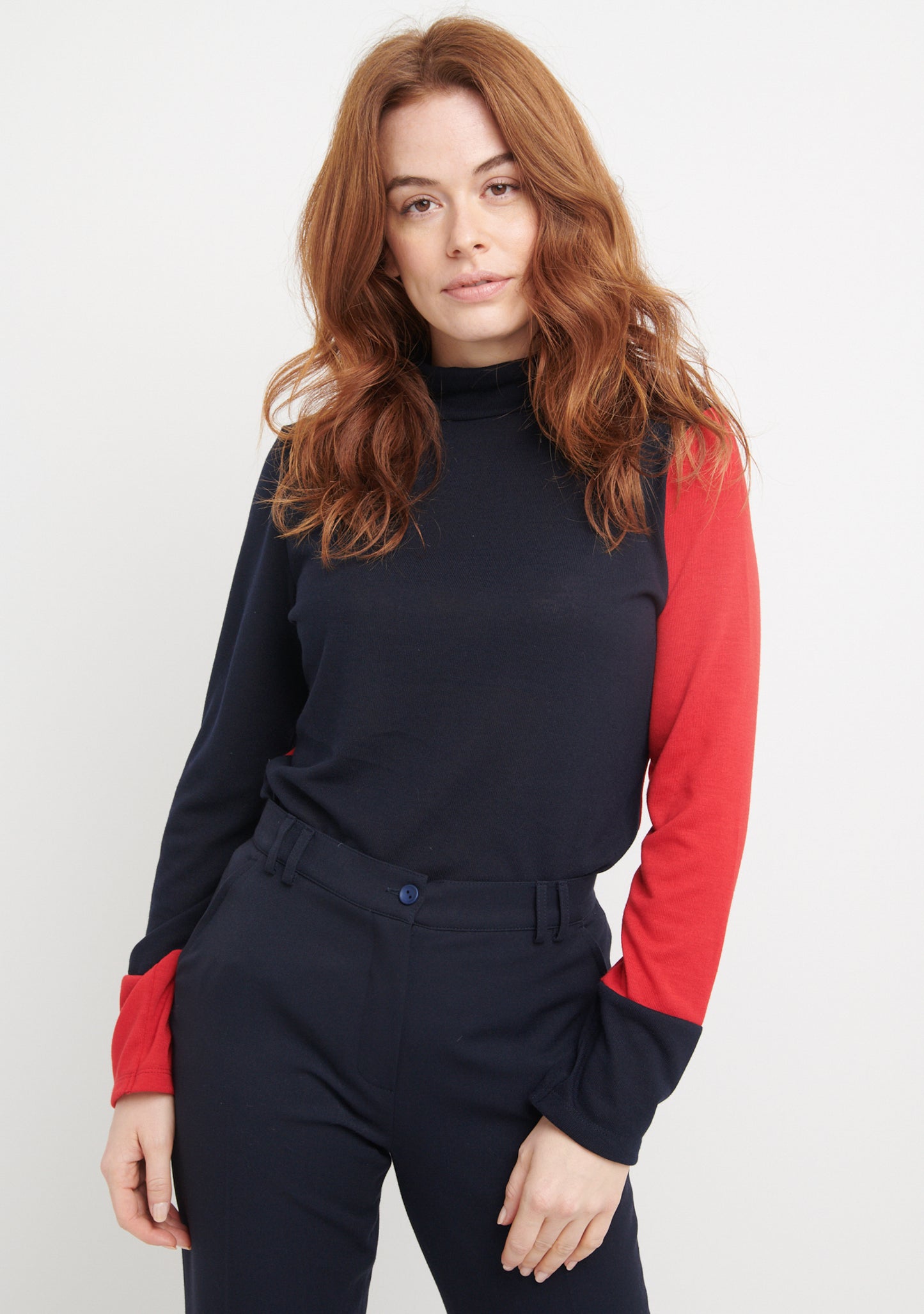 SOUS-PULL PUCHA UNI ROUGE ET MARINE