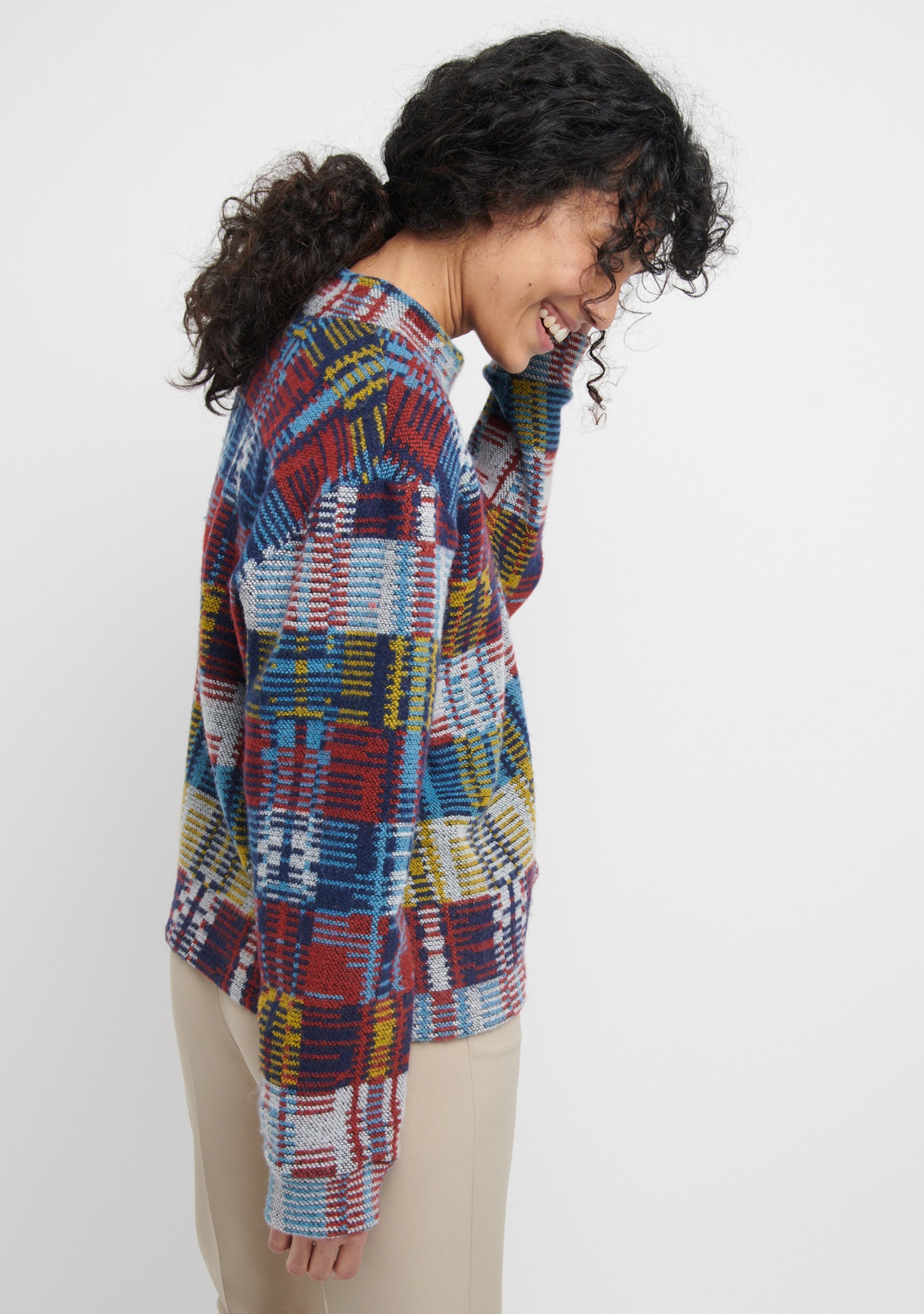 PULL COL CHEMINÉE À MOTIF GRAPHIQUE LIGNES BLEU